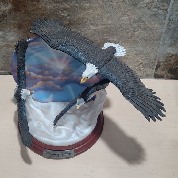 Bradford Exchange Decorative 3 D Plate Flying Eagle Figurine Wings of Glory Betw - Picture 4 of 14